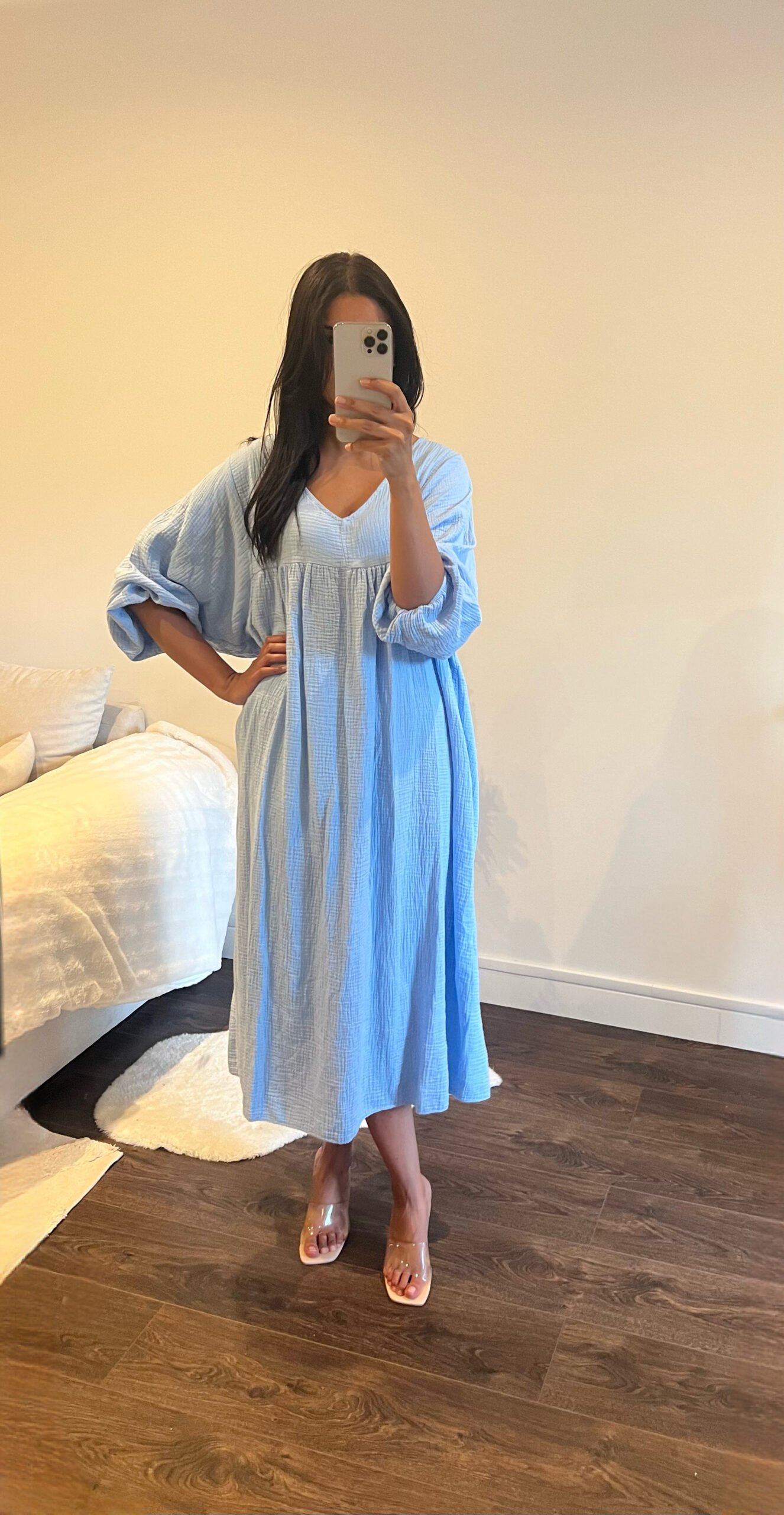 Robe en gaz de coton col V - Bleue
