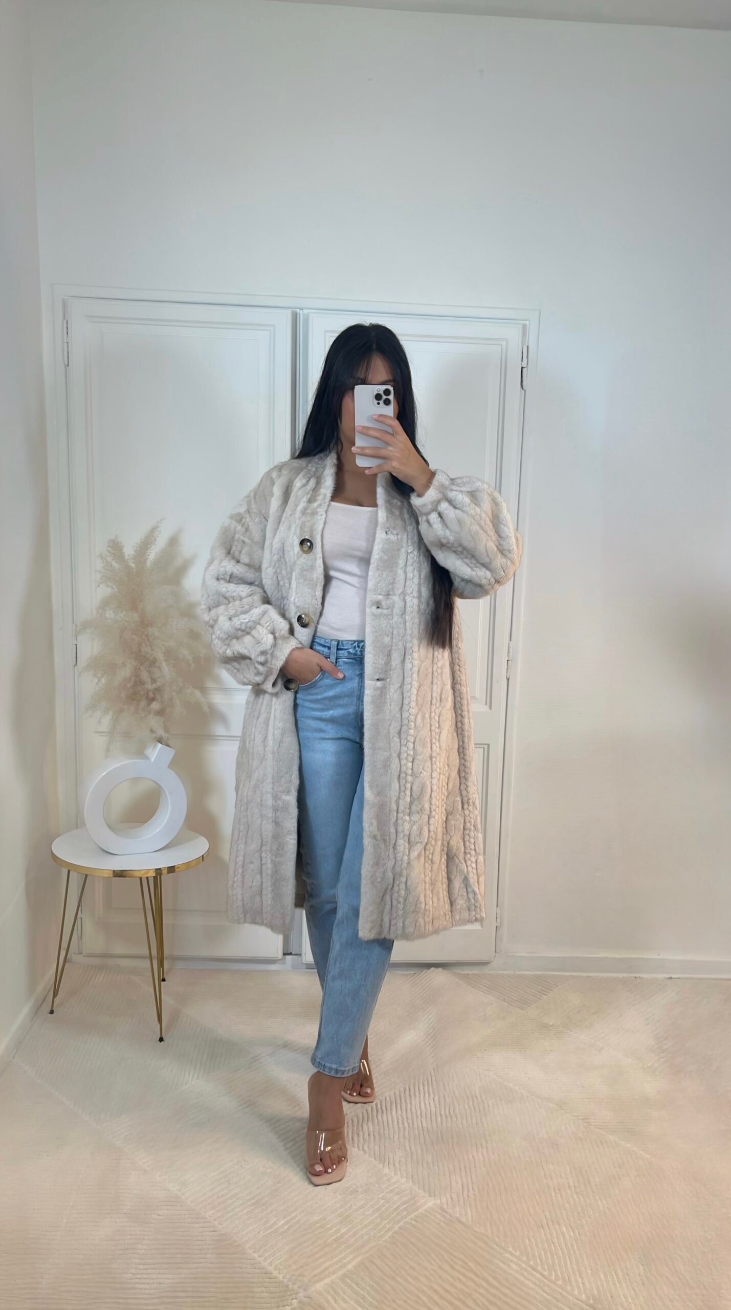 Manteau torsadé fausse fourrure