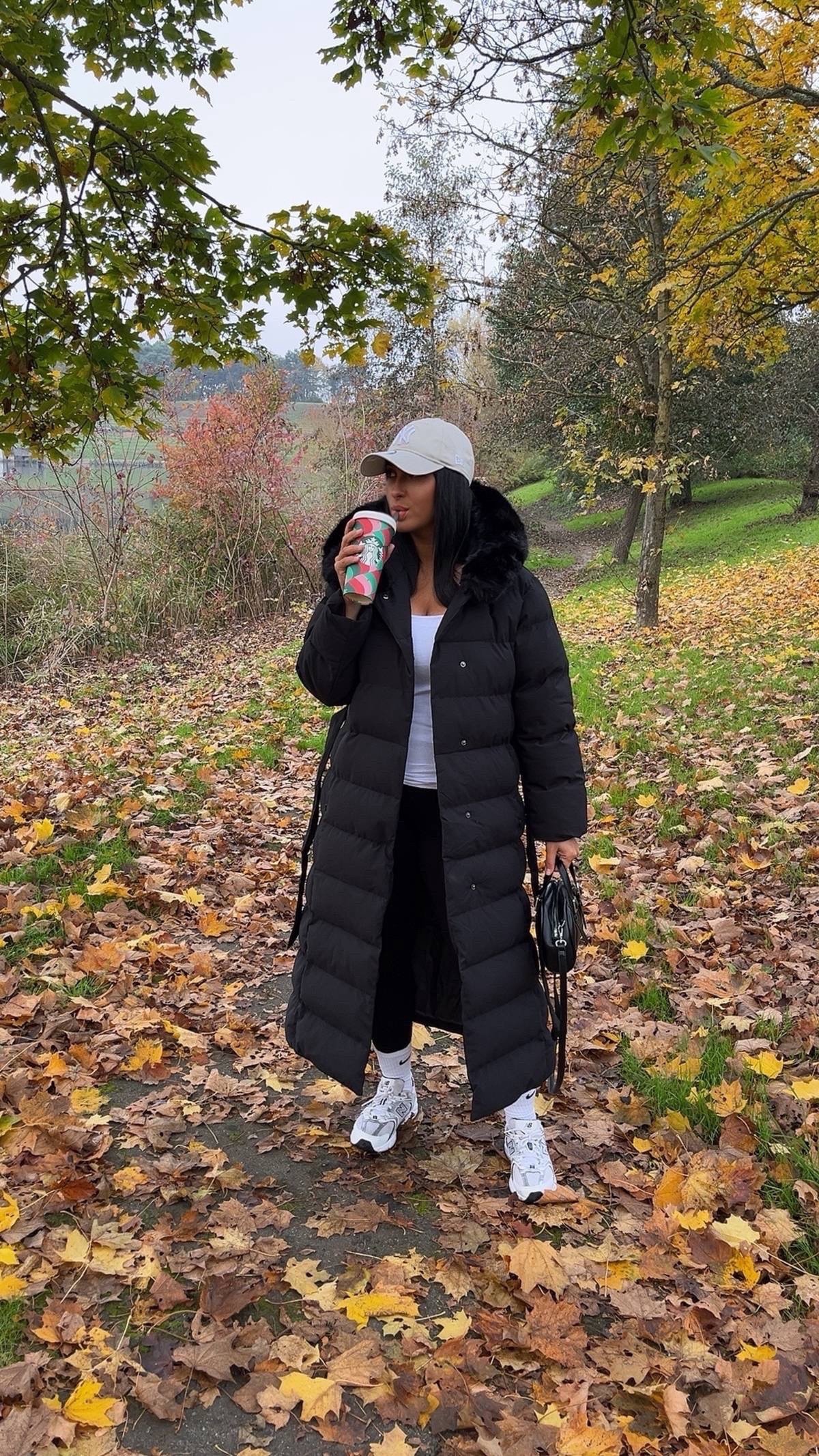 DOUDOUNE à capuche avec fourrure – Image 2